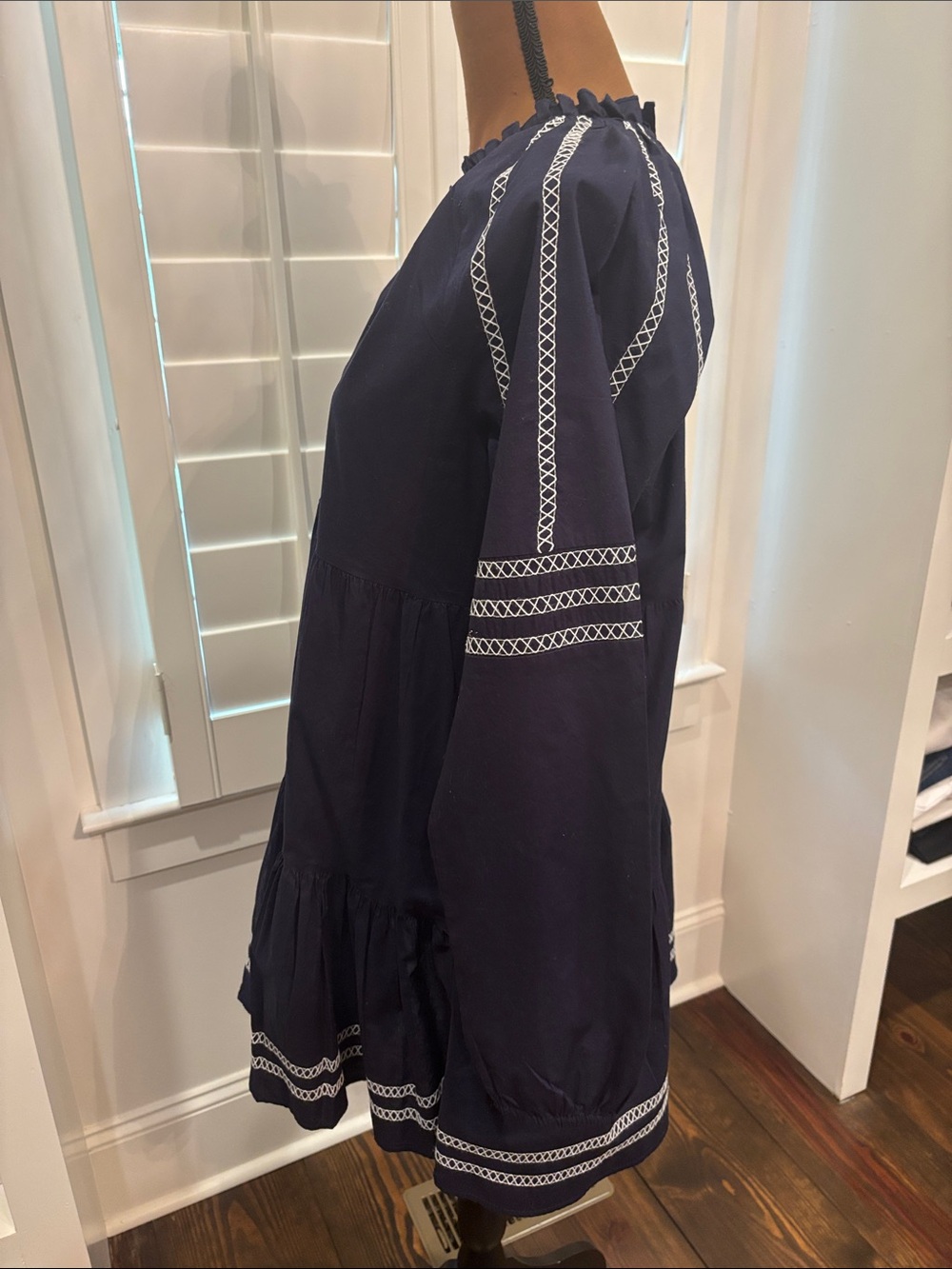 BB DAKOTA DRESS - Picture 4 of 8